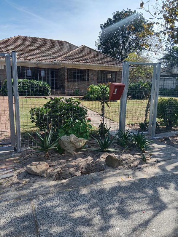 To Let 3 Bedroom Property for Rent in De La Haye Western Cape
